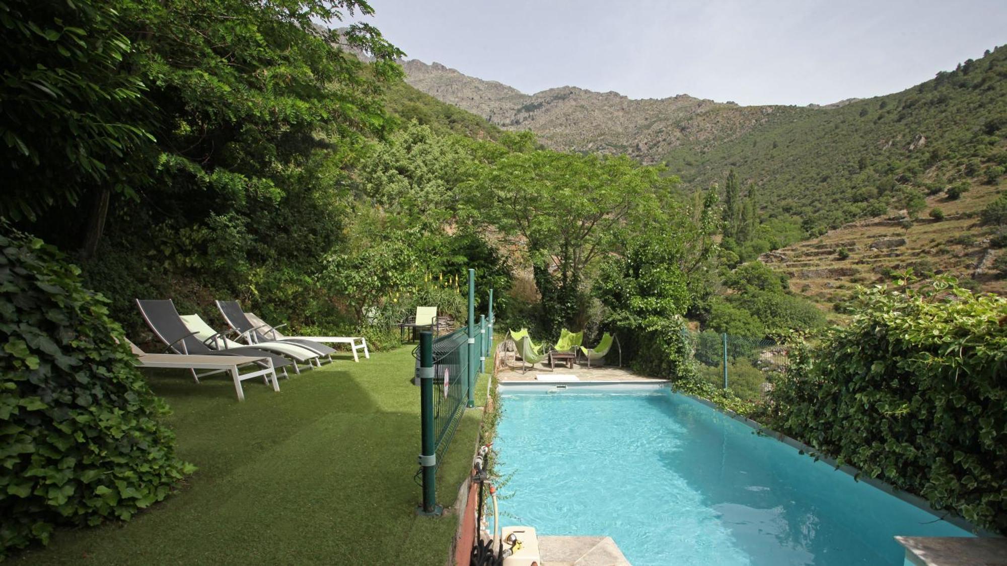 Acropole Asco Hotel Exterior photo